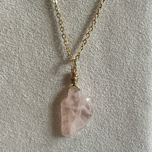 Rose Quartz Feather Pendant Necklace on Gold Chain – Handmade, New - Picture 5 of 5